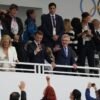 فرانس کے صدر اولمپکس کی افتتاعی تقریب کے مہمان خصوصی تھے- وزیر اعظم برطانیہ بھی تقریب دیکھنے والوں میں